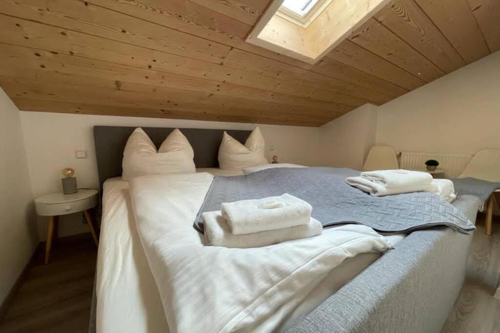 Gemuetliche Ferienwohnung Im Dg Am Tegernsee - Bergblick, Ruhe & Ganz Viel Platz Bad Wiessee Esterno foto